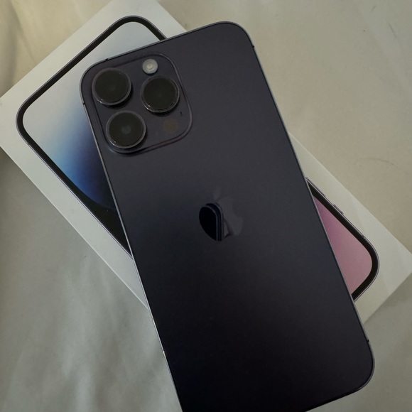 IPHONE 14 PRO MAX - DEEP PURPLE 256GB - Picture 2 of 5